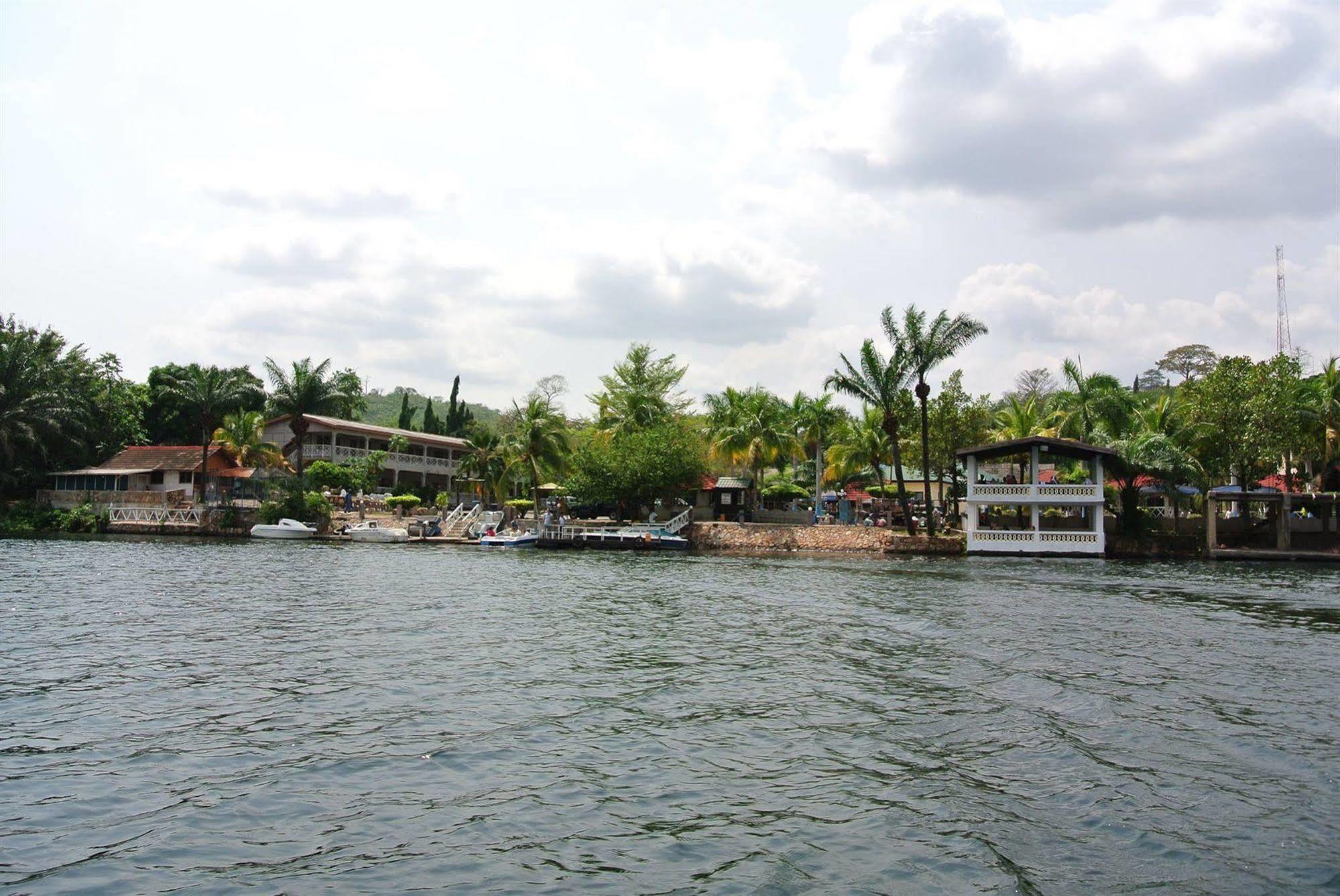 Akosombo Continental Hotel 외부 사진